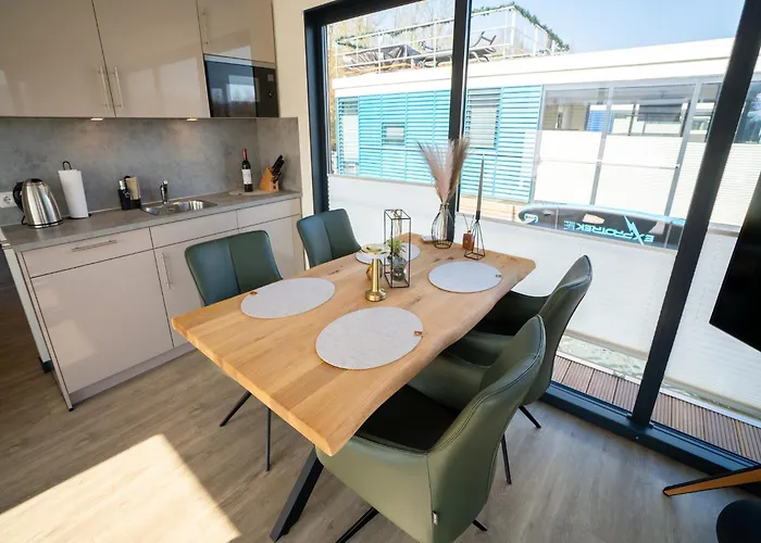 Bateau-hôtel Schoenes Hausboot In Höxter