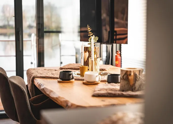 Schoenes Hausboot In Bateau-hôtel *